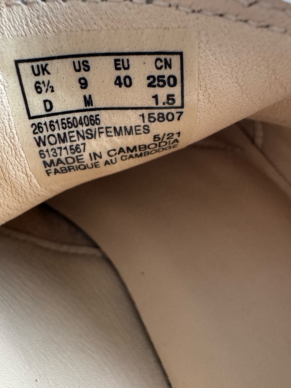 Clarks Eden Mid Monk Loafers in Beige | Size 9 - Picture 9 of 13
